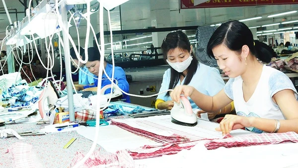 Việc chủ động nguồn vải trong nước trở thành lợi thế lớn với các doanh nghiệp dệt may. Ảnh: NAM ANH