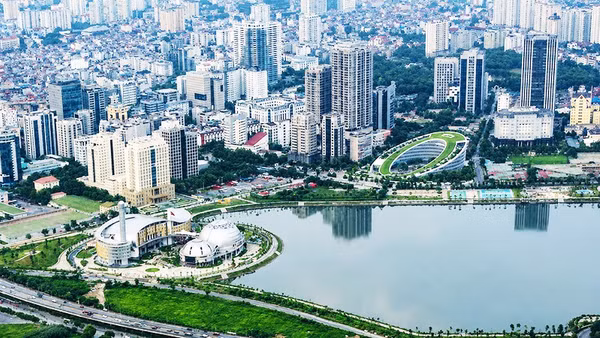 Kiến trúc xanh không còn là xu hướng lựa chọn mà đã trở thành yêu cầu bắt buộc của tương lai. Ảnh: KHIẾU MINH