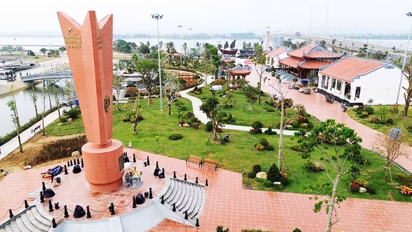 Khu Di tích Phà Gianh. Ảnh: TN