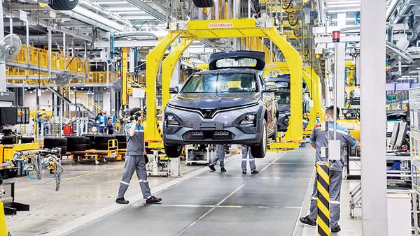 Với khát vọng tăng trưởng nhanh và bền vững, cần phát triển các tập đoàn kinh tế đủ mạnh, có khả năng dẫn dắt nền kinh tế.