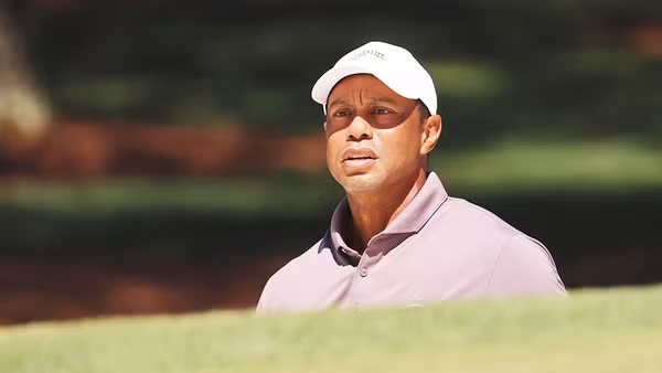 Tiger Woods tạm thời giải nghệ