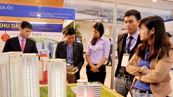 Khi niềm tin thị trường được củng cố, các doanh nghiệp bất động sản có thể huy động vốn với chi phí hợp lý hơn. Ảnh: NAM ANH