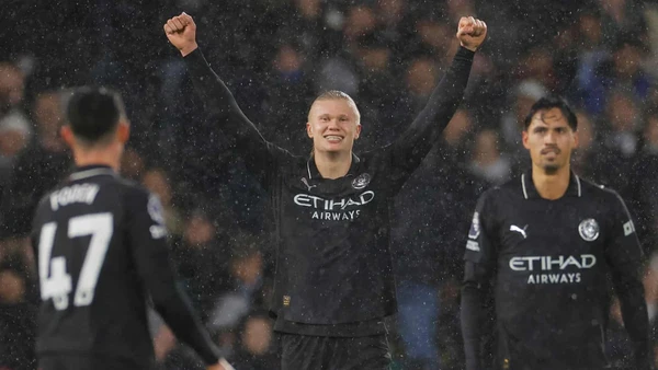 Haaland đang có 100 bàn sau 111 trận, kỷ lục chưa từng có trong lịch sử Premier League.