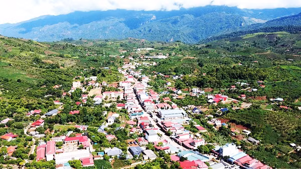 Trung tâm xã Chiềng Sơn, Sơn La. Ảnh: BÁO SƠN LA