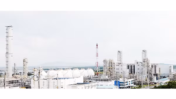 Kho ngầm chứa khí dầu mỏ hóa lỏng (LPG) do Tập đoàn Hyosung (Hàn Quốc) đầu tư tại Khu công nghiệp Cái Mép (TP Hồ Chí Minh). Ảnh: KHIẾU MINH