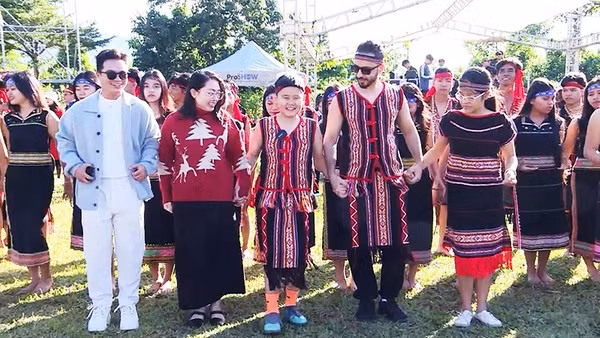 Mùa hội ngộ trên đại ngàn