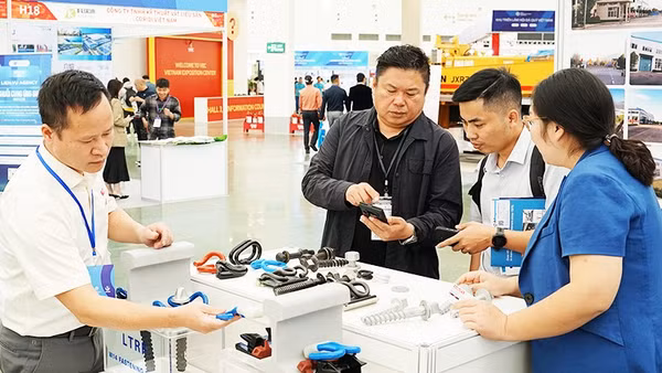Để làm chủ công nghiệp cơ khí chế tạo cần tự chủ được nguồn cung vật liệu. Ảnh: NAM HẢI