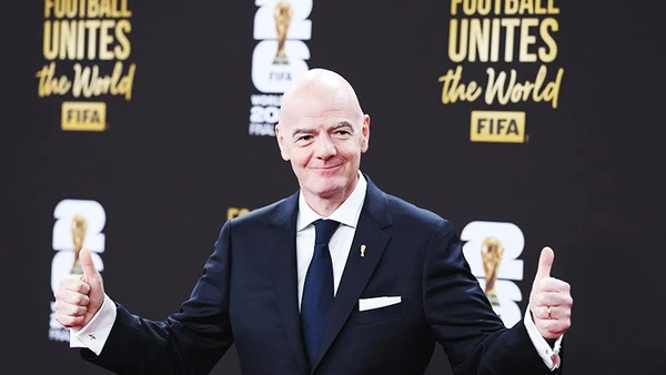 FIFA mở cửa để Nga trở lại