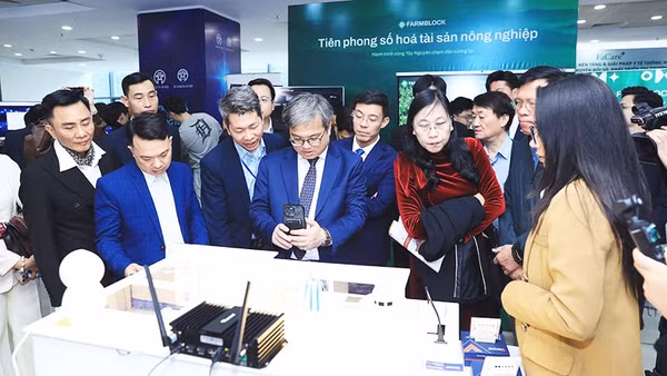 Hà Nội ra mắt Sàn giao dịch công nghệ và Chợ chuyển đổi số. Ảnh: Hanoi.gov