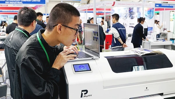 Cần có những chính sách để khuyến khích các doanh nghiệp khoa học công nghệ phát triển. Ảnh: NAM ANH