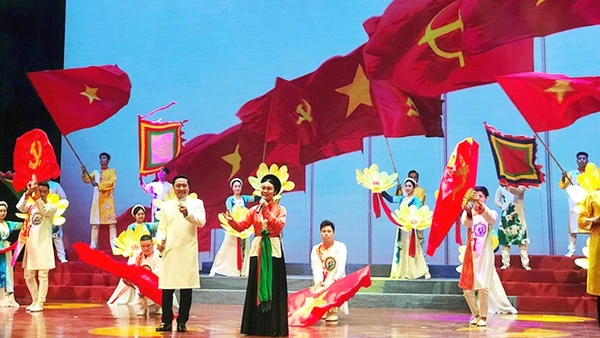 Tôn vinh nửa thế kỷ sân khấu nước nhà