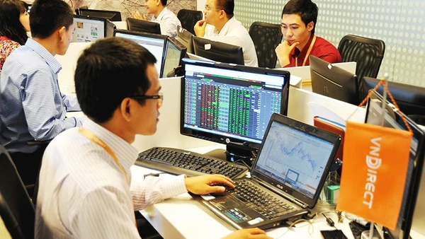 Chứng khoán Việt Nam đã bắt kịp nhiều quốc gia trong khu vực về mức độ vốn hóa thị trường và thanh khoản. Ảnh: NAM ANH