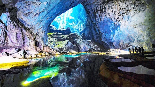 Ước tính dung tích của hang Sơn Đoòng là 36,8 triệu mét khối (tương đương 15.000 bể bơi Olympic).