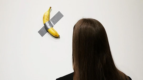 Tác phẩm nghệ thuật lại bị... ăn mất