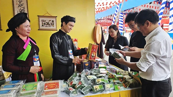 Các loại đặc sản vùng miền cũng sẽ được bày bán tại Hội chợ Mùa Thu 2025.