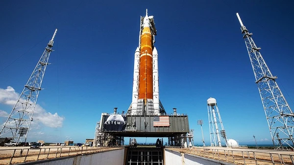 Hệ thống phóng tàu vũ trụ thuộc dự án Artemis ở Florida. Ảnh: NASA