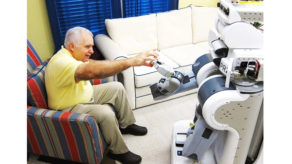 Xu thế robot giúp đỡ người cao tuổi đang gia tăng tại nhiều nước. Ảnh: NBC NEWS