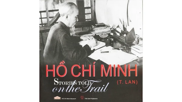 Bìa cuốn hồi ký, “Vừa đi đường vừa kể chuyện” (bản tiếng Anh).