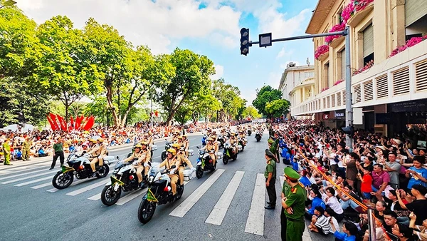 Hoạt động chào mừng 80 năm truyền thống Công an nhân dân Việt Nam, 80 năm Cách mạng Tháng Tám thành công và Quốc khánh 2/9.