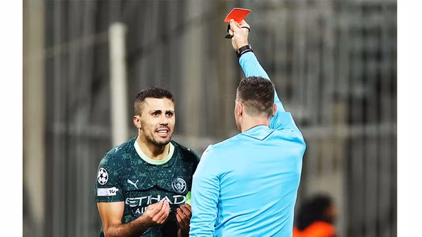 Việc Rodri nhận thẻ đỏ khiến Man City nhận thất bại nặng nề tại Champions League.