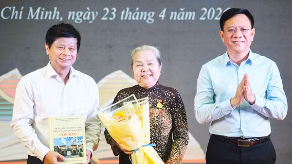 Tủ sách đặc biệt