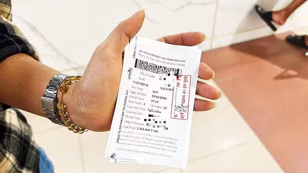 Từ ngày mai, giá vé sẽ không còn hiển thị trên vé tàu.
