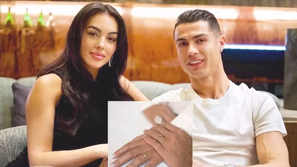 Ronaldo bí mật kết hôn