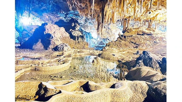 Đi cày cùng Ải Sái Hịa