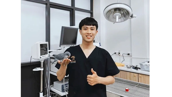 Bác sĩ của loài chim - Lòng tốt và ranh giới pháp luật (Kỳ 2)