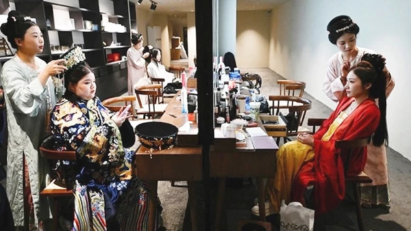 Trải nghiệm “du hành thời gian”