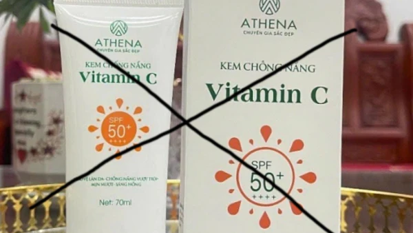 Thu hồi kem chống nắng giả