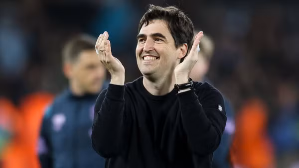 Iraola nổi bật về tinh thần tấn công không khoan nhượng, điều mà Liverpool đang rất cần.