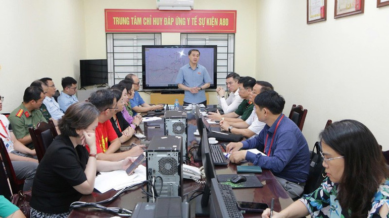 អនុរដ្ឋមន្ត្រី Tran Van Thuan បានពិភាក្សាជាមួយអង្គភាពពេទ្យបម្រើ A80 a801.jpg