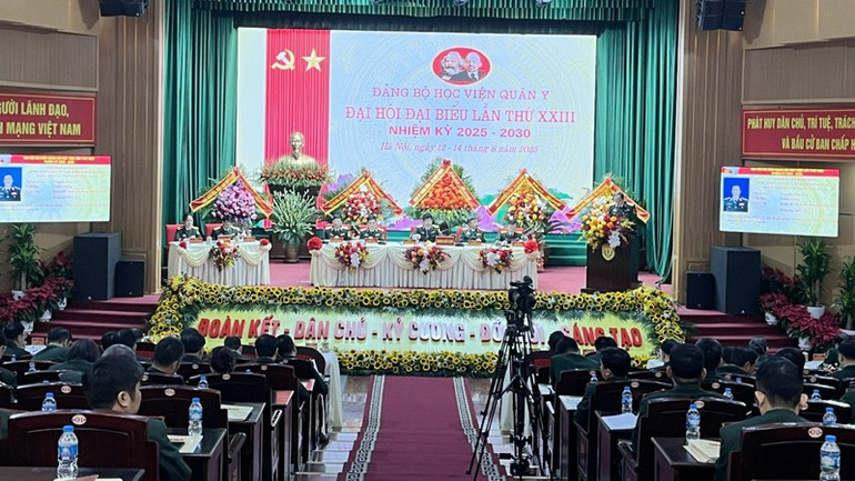 Quang cảnh đại hội. dhqy7.jpg