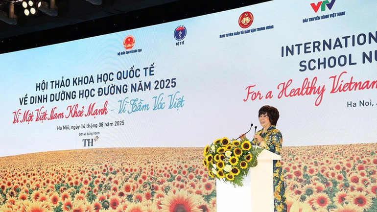 Các đại biểu trao đổi, thảo luận tại Hội thảo vn7.jpg