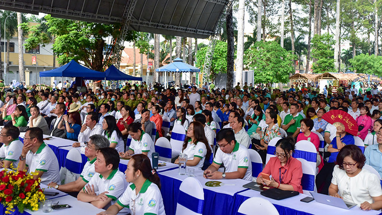 Ngày hội Sống Xanh TP Hồ Chí Minh đặt mục tiêu nâng cao nhận thức của người dân về bảo vệ môi trường.