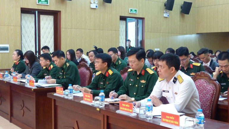 Các đại biểu tham dự buổi gặp mặt báo chí. (Ảnh: ĐỖ THOA) Các đại biểu tham dự buổi gặp mặt báo chí. (Ảnh: ĐỖ THOA)