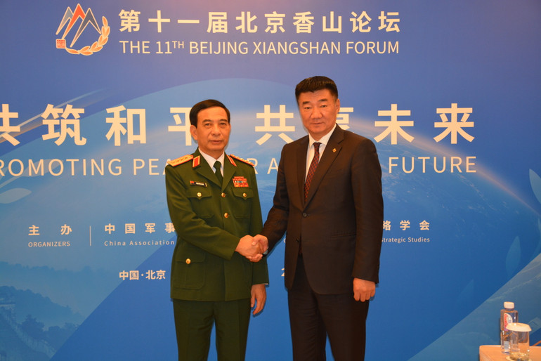 Đại tướng Phan Văn Giang gặp Bộ trưởng Bộ Quốc phòng Mông Cổ Byambatsogt Sandag.