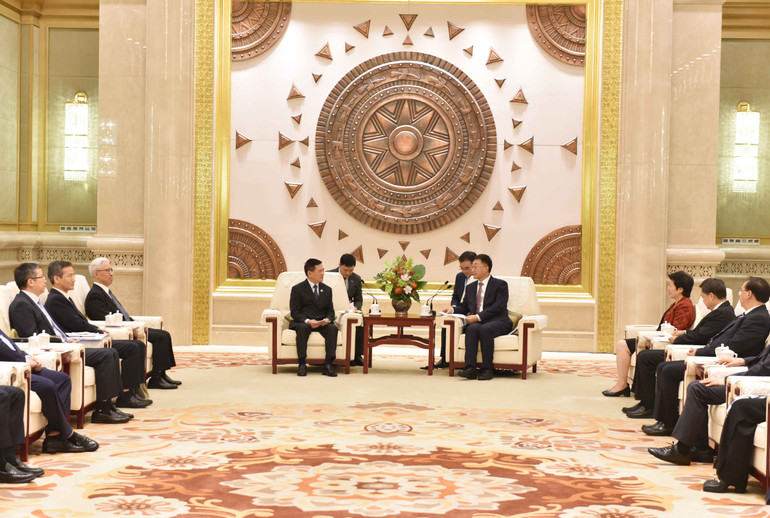 Toàn cảnh cuộc hội kiến. Toàn cảnh cuộc hội kiến.