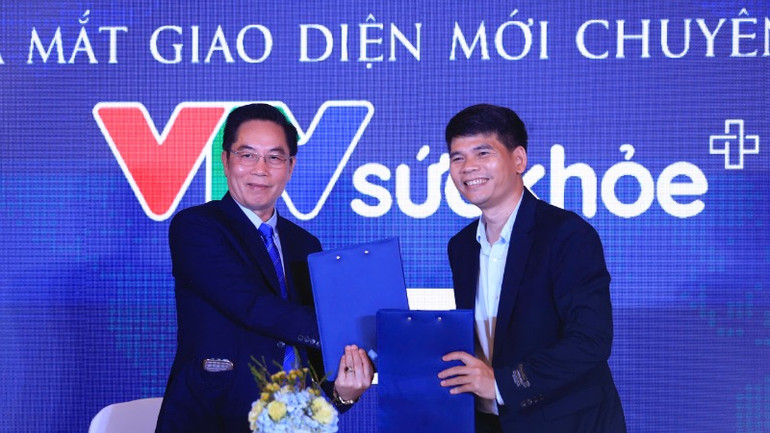 Đại diện VTV Times và Laser Media ký kết các nội dung hợp tác.