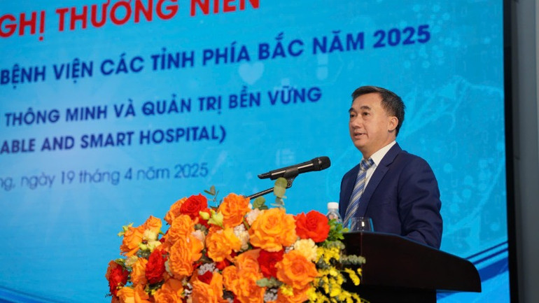 GS, TS Trần Văn Thuấn, Chủ tịch Hội đồng y khoa quốc Gia,Thứ trưởng Y tế. GS, TS Trần Văn Thuấn, Chủ tịch Hội đồng y khoa quốc Gia,Thứ trưởng Y tế.