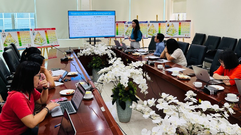 Thạc sĩ, bác sĩ Nguyễn Thị Lan Phương, Khoa Vi chất dinh dưỡng (Viện Dinh dưỡng) trao đổi thông tin về thiếu vi chất dinh dưỡng và phòng, chống thiếu vi chất dinh dưỡng.