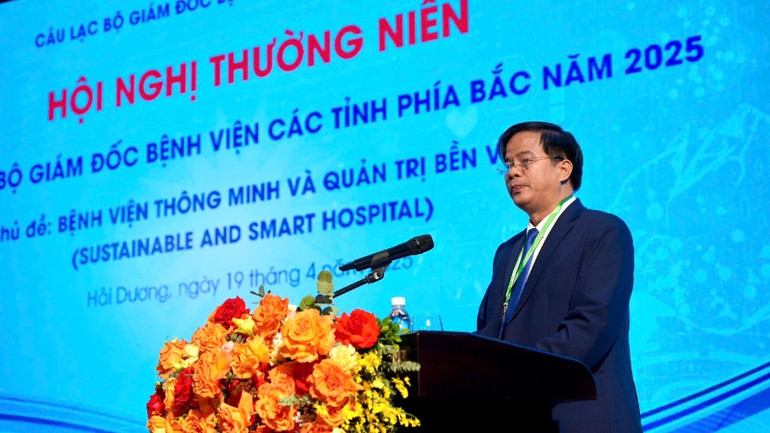 PGS.TS. Đào Xuân Cơ, Giám đốc Bệnh viện Bạch Mai. PGS.TS. Đào Xuân Cơ, Giám đốc Bệnh viện Bạch Mai.