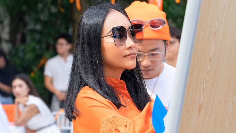 Ca sĩ Đoan Trang tham dự chương trình cùng chồng và con gái.