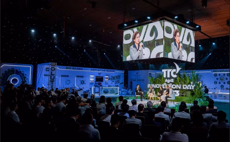 Phiên thảo luận với chủ đề “Kỷ nguyên của thực phẩm Plant-based” Phiên thảo luận với chủ đề “Kỷ nguyên của thực phẩm Plant-based”