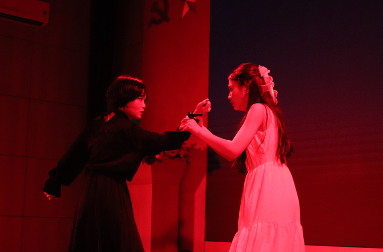 Những tác phẩm văn học dân gian được chuyển thể sang kịch nói với diện mạo hiện đại.