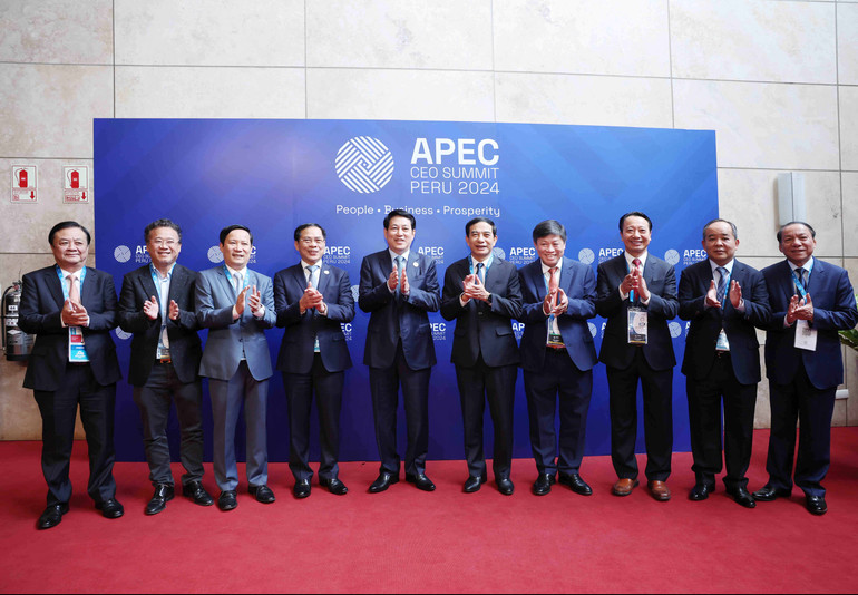 Hội đồng đồng Tư vấn Kinh doanh APEC (ABAC) Việt Nam đón Chủ tịch nước Lương Cường và các đại biểu dự Hội nghị thượng đỉnh Doanh nghiệp APEC-SEO Summit Hội đồng đồng Tư vấn Kinh doanh APEC (ABAC) Việt Nam đón Chủ tịch nước Lương Cường và các đại biểu dự Hội nghị thượng đỉnh Doanh nghiệp APEC-SEO Summit
