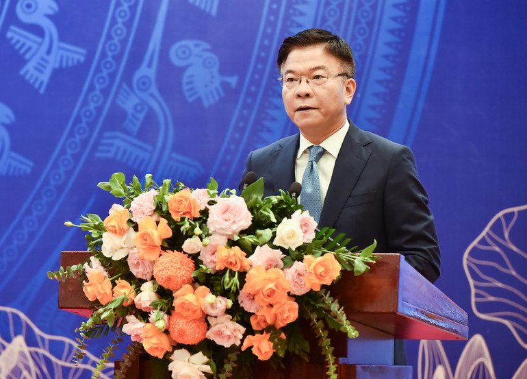 Phó Thủ tướng Lê Thành Long phát biểu chỉ đạo tại hội nghị.