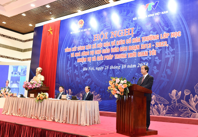 Bộ trưởng Giáo dục và Đào tạo Nguyễn Kim Sơn phát biểu tại hội nghị.