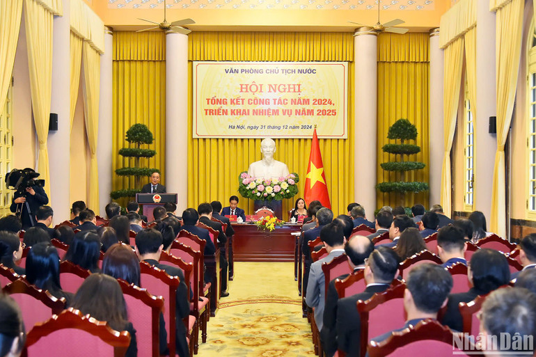 Toàn cảnh hội nghị.